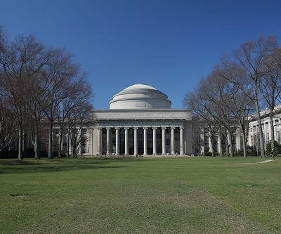 Der Kuppelbau des MIT in Cambridge, Ma. (Foto: Mathieu Thouvenin)