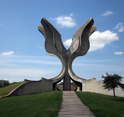 Die „Steinerne Blume“ in der Gedenkstätte Jasenovac (Foto: Philipp Markus Schörkhuber)
