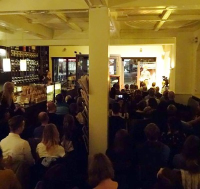 Ein geschwätziger Abend mit Humor und Wut