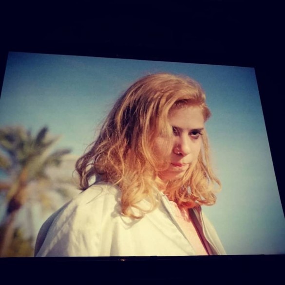 Zärtlich und tanzend in die Endzeit