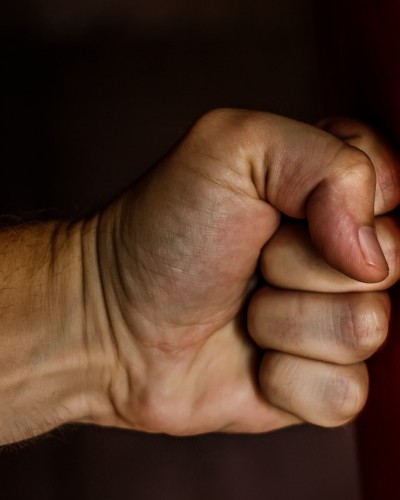 Die Gewalt der Einheit