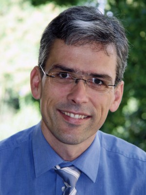 Interview: "Es gibt ein heftiges Ringen um die Deutungshoheit"